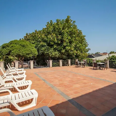 Royal Playa And -private Parking- Self Chek Out Apartahotel 4*