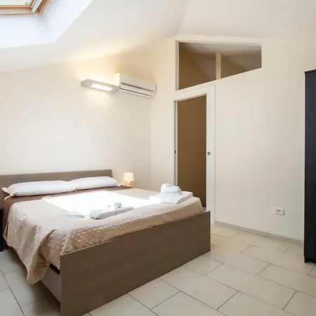 Royal Playa And -private Parking- Self Chek Out Aparthotel 4*