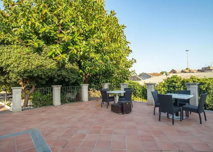 Apartahotel Royal Playa And -private Parking- Self Chek Out Catania