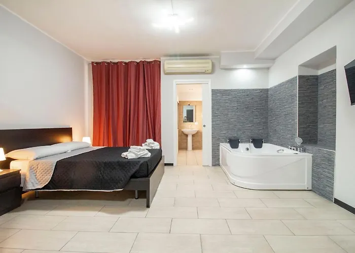 Royal Playa And -private Parking- Self Chek Out 4* Catania
