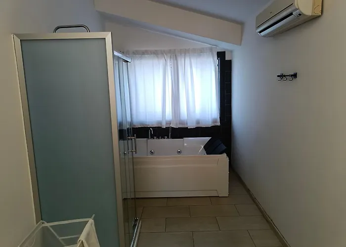 Royal Playa And -private Parking- Self Chek Out 4* Catania